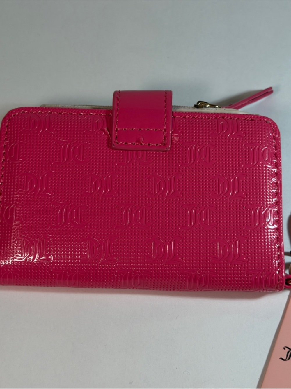 Juicy Couture Bright Pink Embossed Zip Card Holder with Heart Keyring - Picture 4 of 6